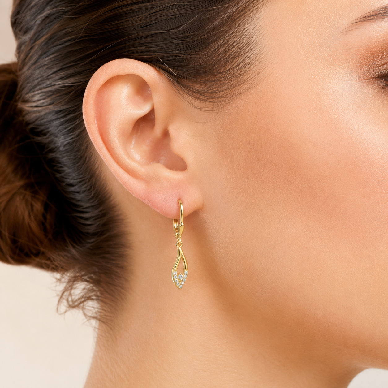14K Gold | Schwungvolle Ohrhänger mit Zirkonia Steinen O200
